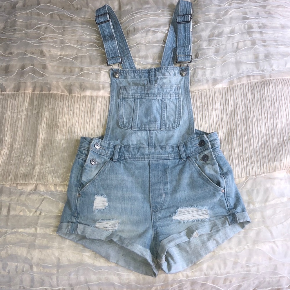 H&M Coachella denim jean short overalls, size 2